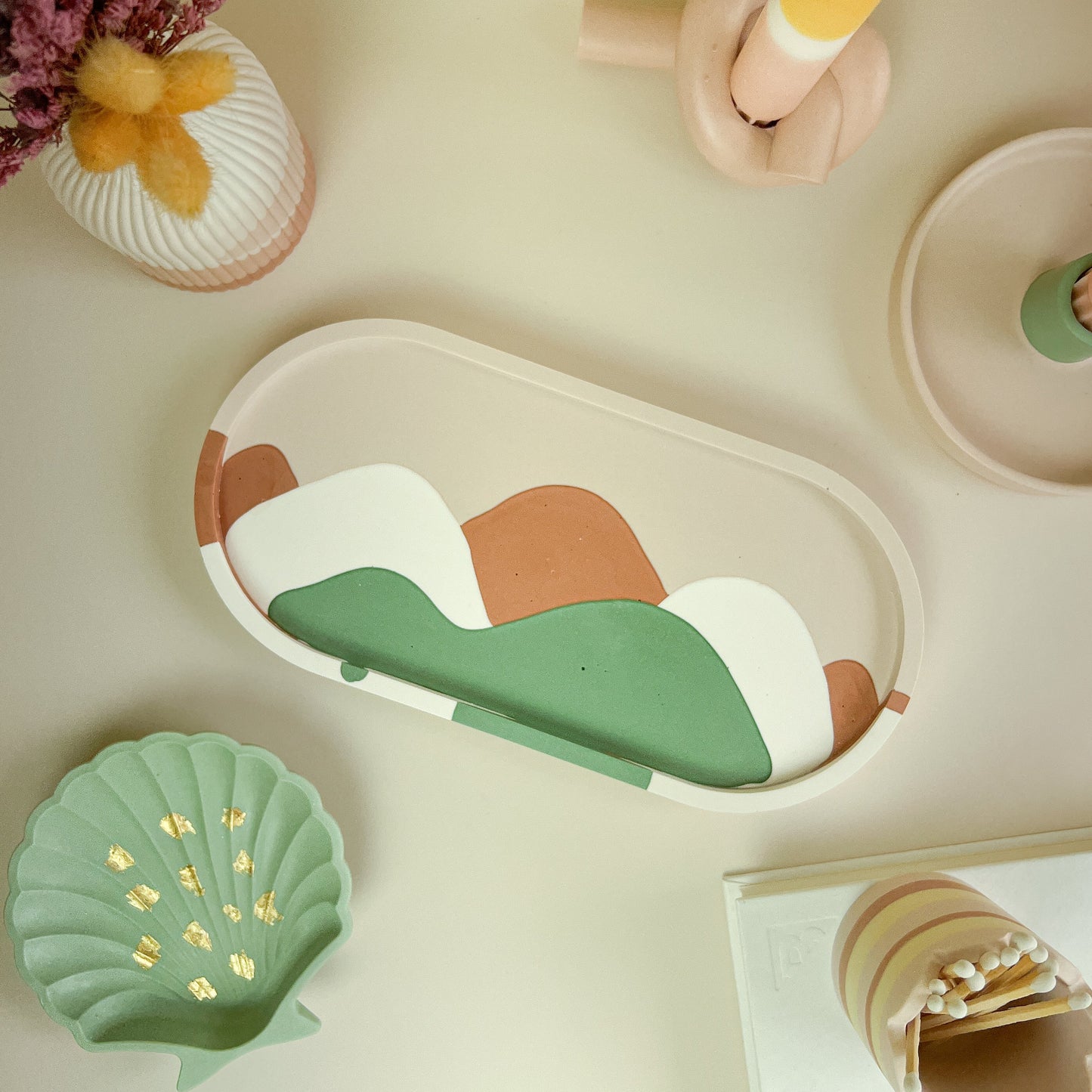 Tray OVAL (L) “Hills”
