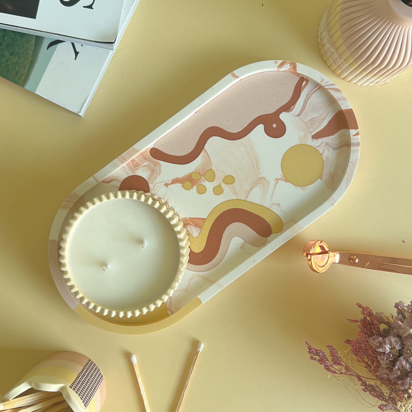 Tray OVAL (L) “Flow”