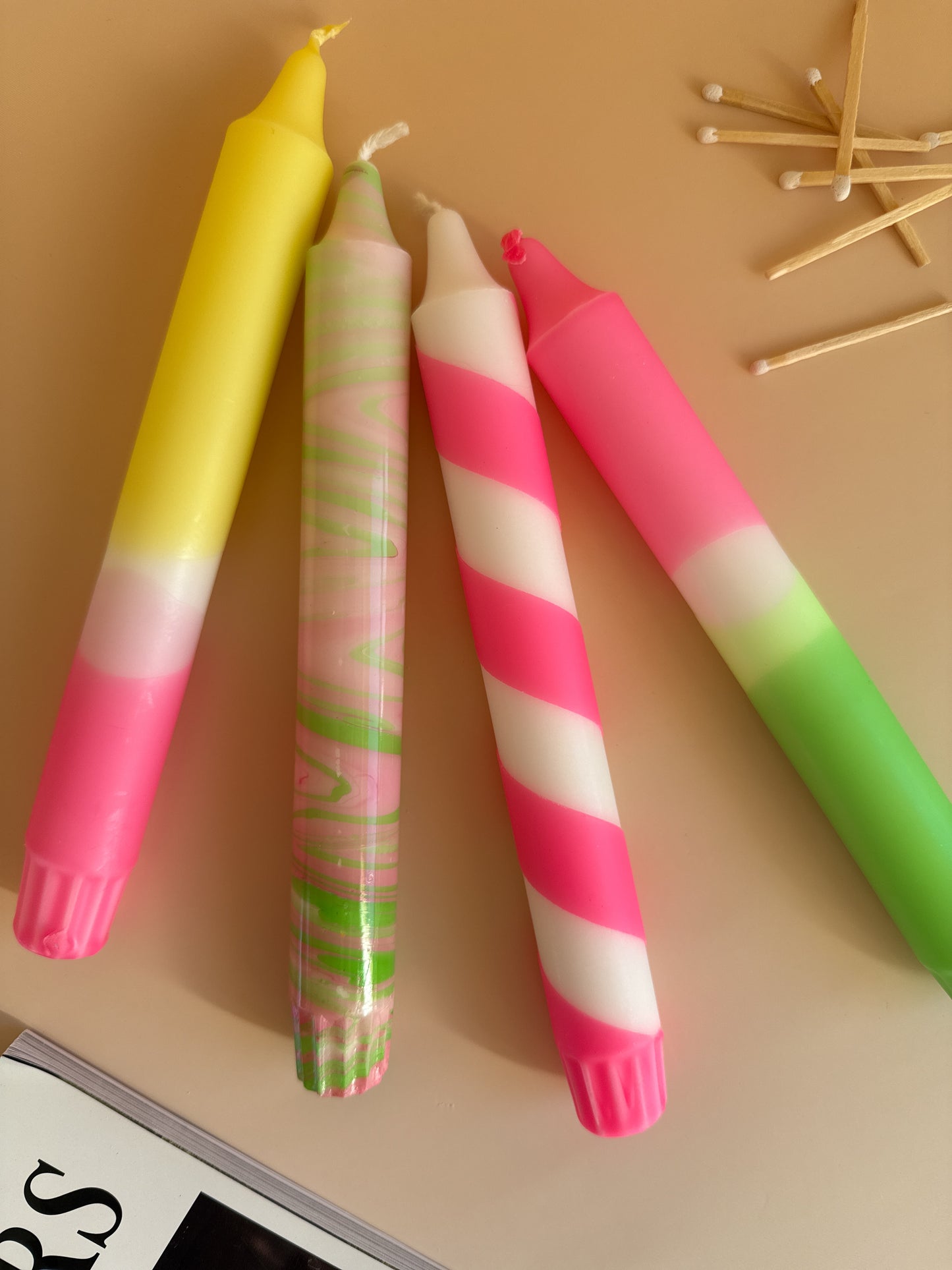 Neon Swirl Set